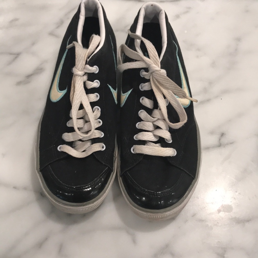 Nike black and white sneakers size 8.5